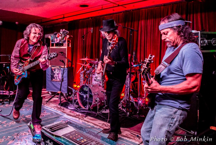 Zodiacs-5-9-14-5960<br/>Photo by: Bob Minkin